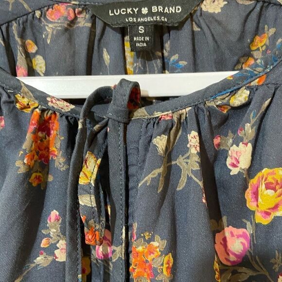 Lucky Brand Boho Blue Gray Floral Peasant Top - Picture 3 of 5
